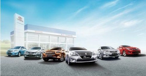 襄阳天和丰田市区夕阳车展