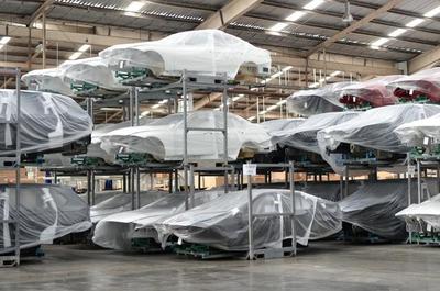 上百家工厂停产,全球汽车产业陷“断链”危机,车市优胜劣汰加速